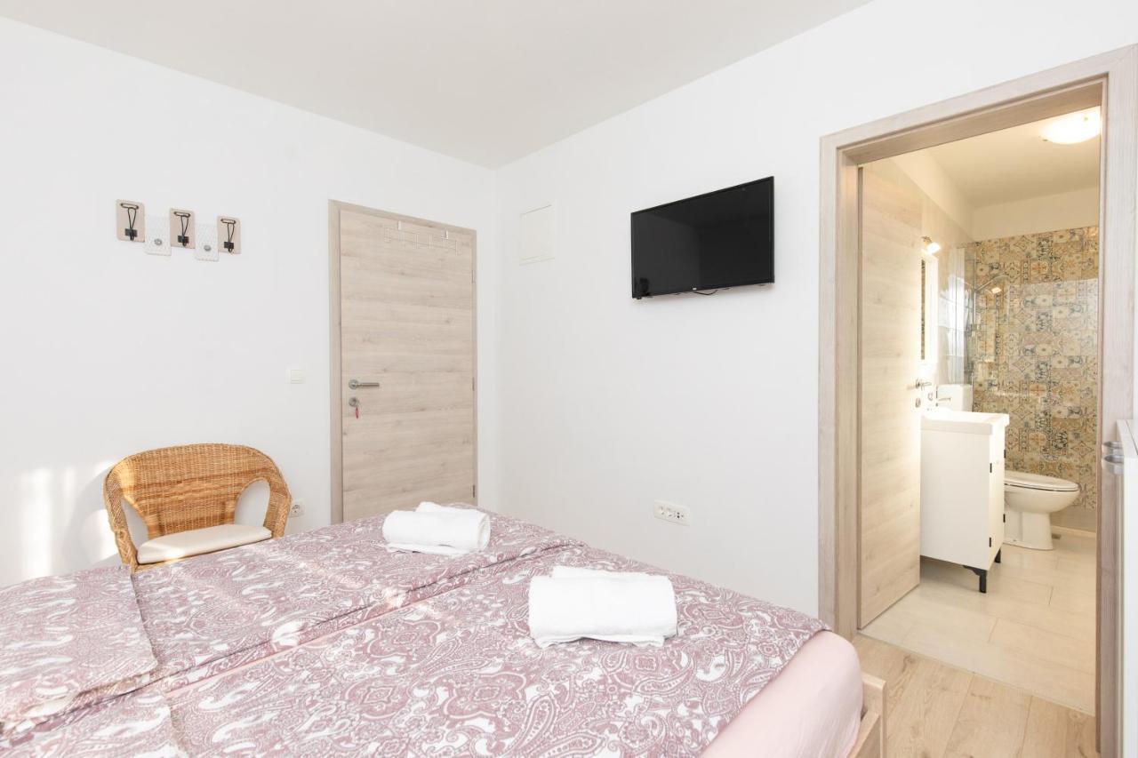 Apartments Brig Perfect Countryside Holiday! Krk Town Extérieur photo